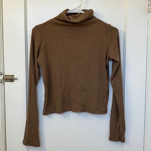 OZMA Silk Noil Ribbed Turtleneck Cropped size small